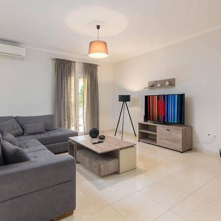 דירות Alepou Διωροφη Μεζονετα-2Km Απο Το Κεντρο-Iliana House מראה חיצוני תמונה